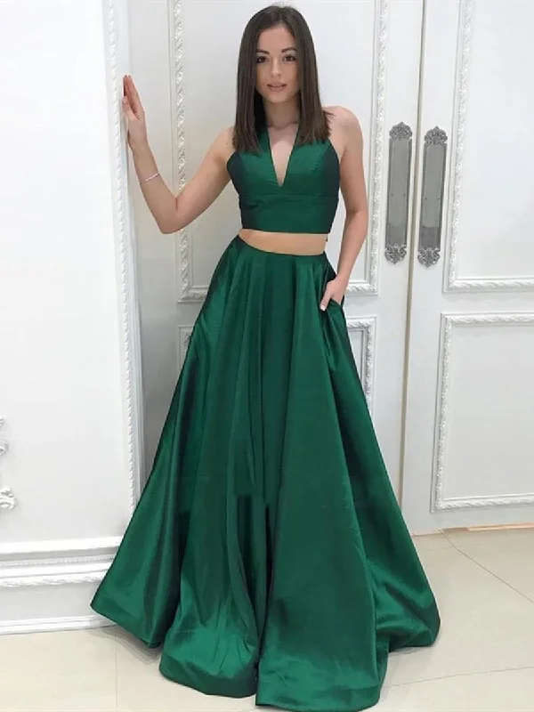 A Line Halter V Neck Two Pieces Backless Green Prom Dresses with Pocket, Two Pieces Green Formal Dresses, Evening Dresses Lace unclassified dresses