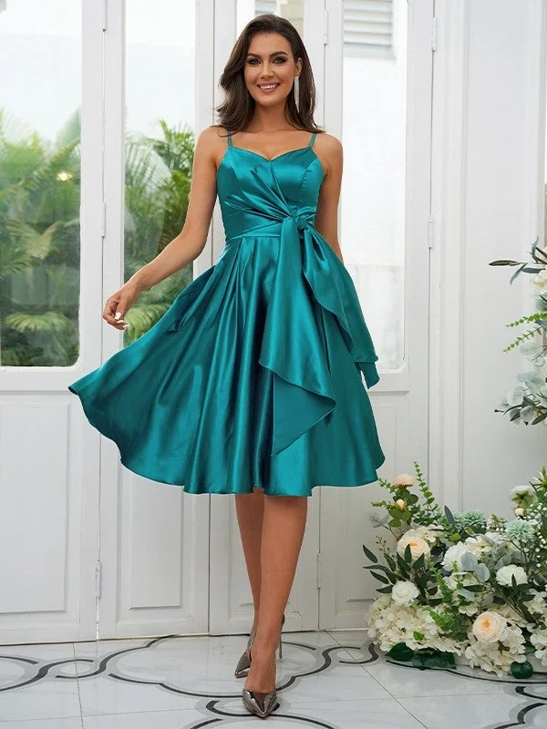 A-Line/Princess  Woven Satin Ruffles Spaghetti Straps Sleeveless Knee-Length Bridesmaid Dresses Wrap unclassified dresses