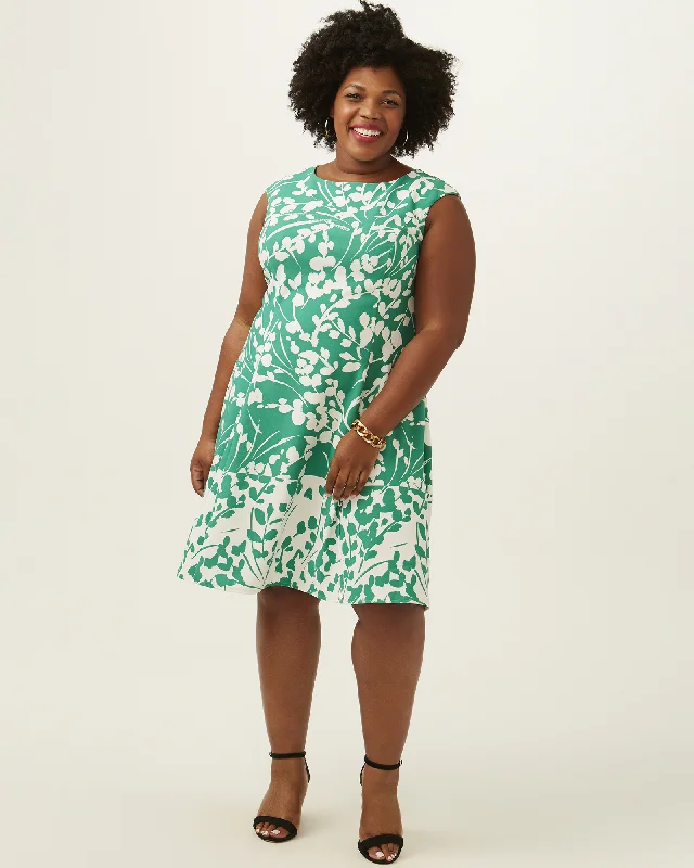 Ava Floral Print Fit and Flare Dress | Kelly Green / White Beach floral dresses