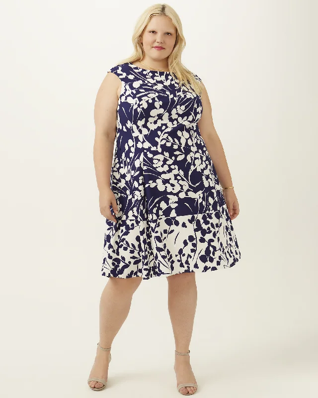 Ava Floral Print Fit and Flare Dress | Navy / White Minimalist floral dresses