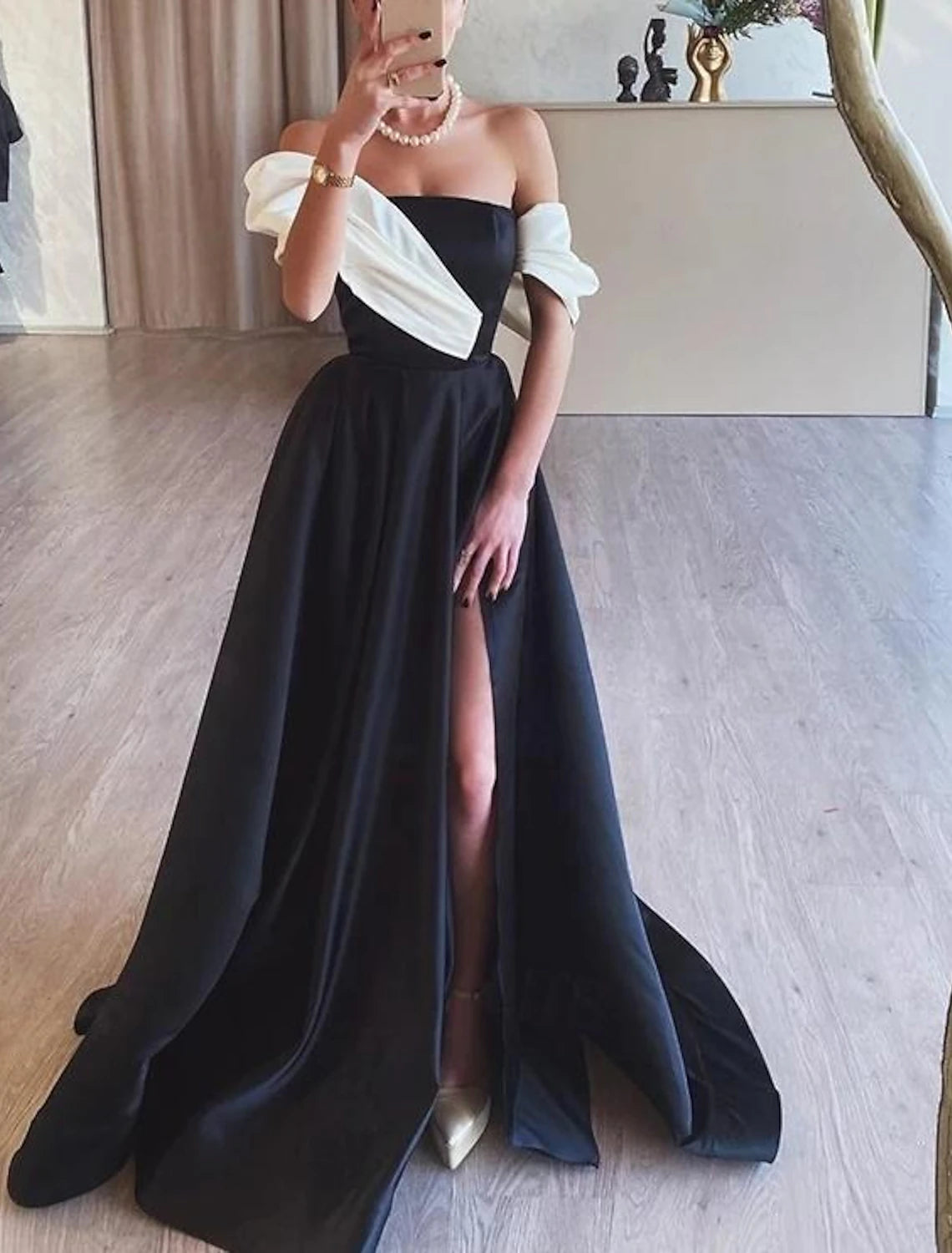 Gown Elegant Formal Prom Floor Length Sleeveless Off Shoulder Satin with Ruched Slit Evening Dress Women's unclassified dresses