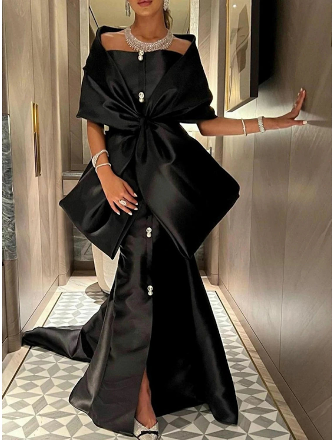 Mermaid / Trumpet Evening Gown Black Dress Elegant Dress Formal Court Train Half Sleeve Off Shoulder Satin with Bow(s) Slit Pastel unclassified dresses