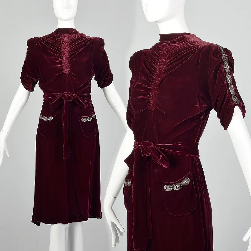 Small 1930s Silk Velvet Day Dress Flowy unclassified dresses