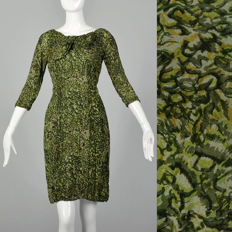 Small 1950s Green Wiggle Dress Women's unclassified dresses