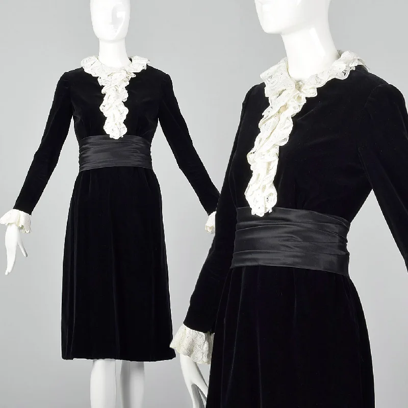 Small  1960s Black Velvet Dress Bodycon unclassified dresses