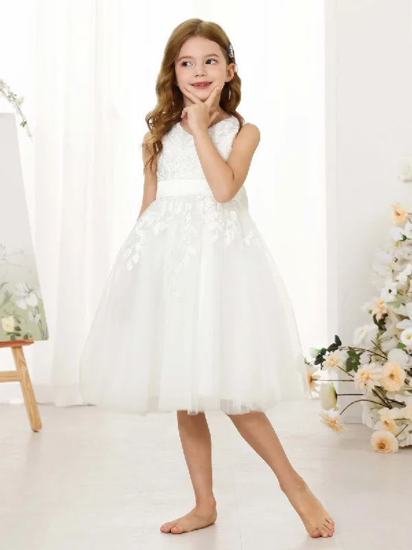 A-Line/Princess Lace Sleeveless V-Neck Knee-Length Flower Girl Dresses Black Lace Dress