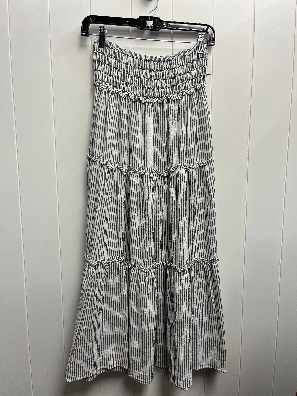 Skirt Maxi By Max Studio In Grey, Size: Xs Maxi Skirt Set