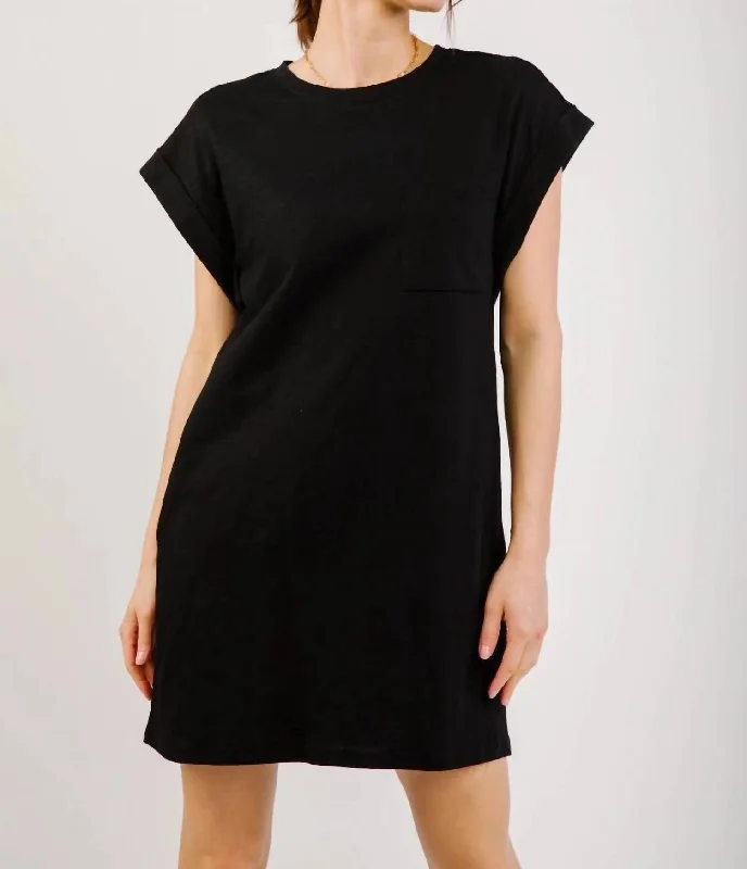 T-Shirt With Pocket Dress In Black White Linen Shirt